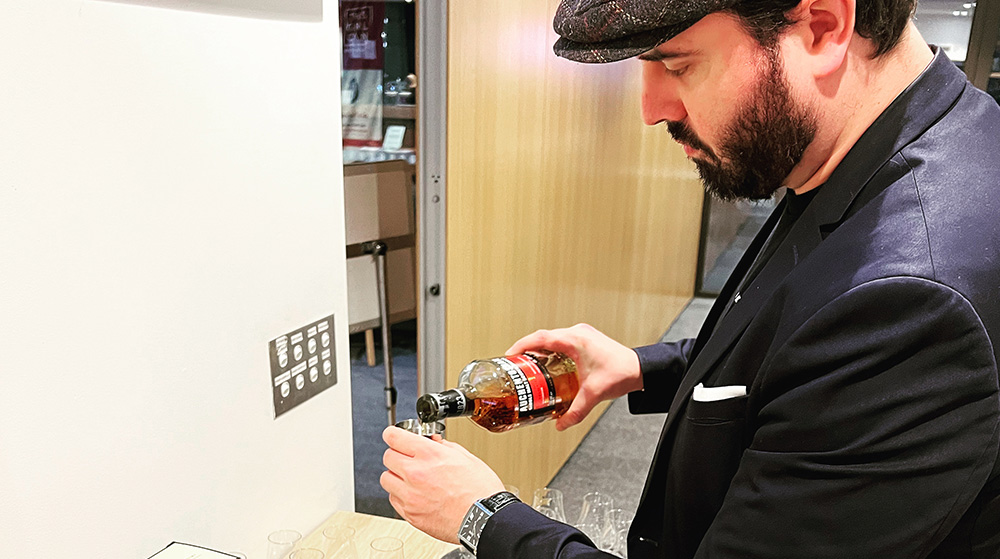 Whisky Gallery Table 05